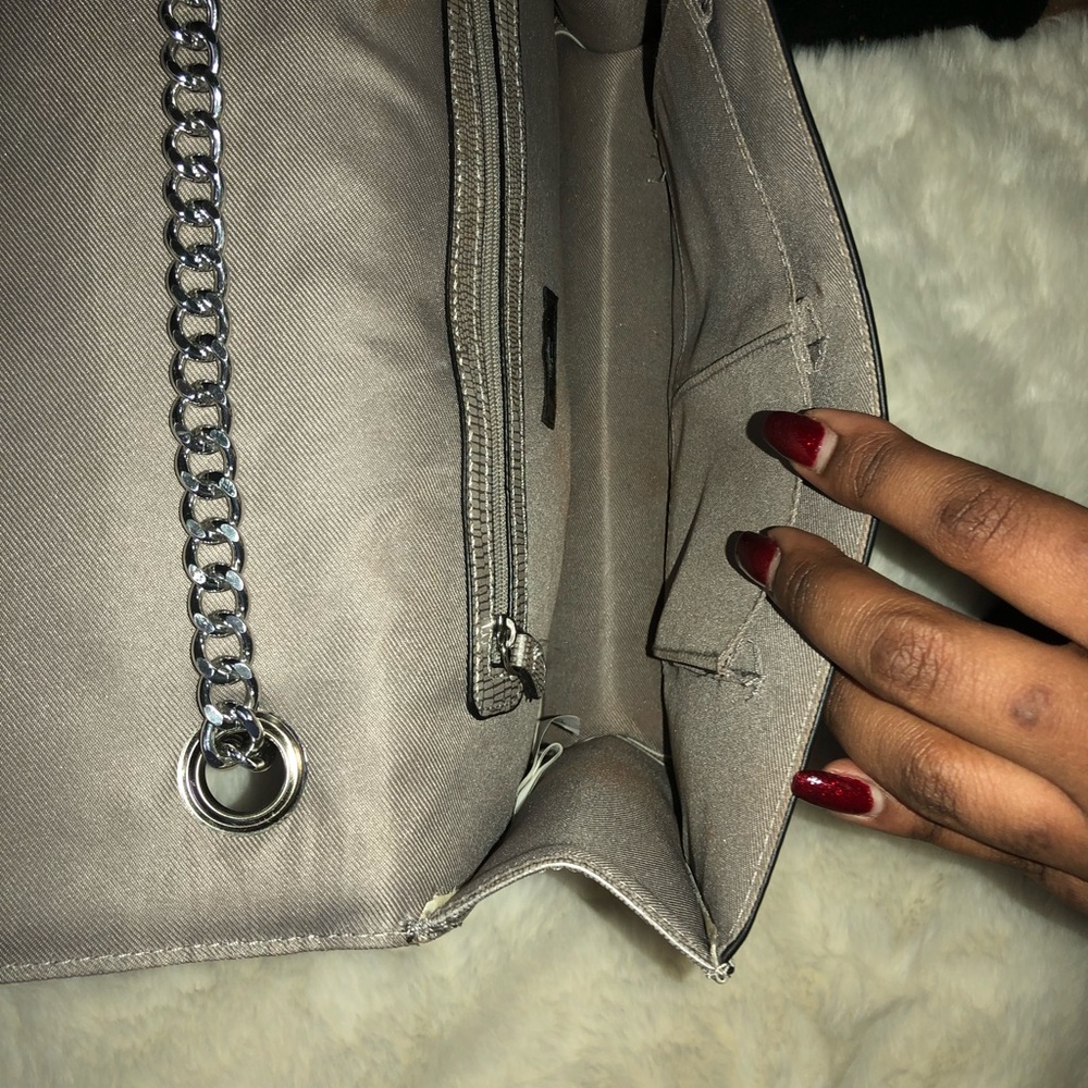 Silver Mossimo evening bag - Picture 4 of 5